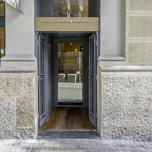 https://ola-living-hostal-diagonal.topbarcelonahotels.com